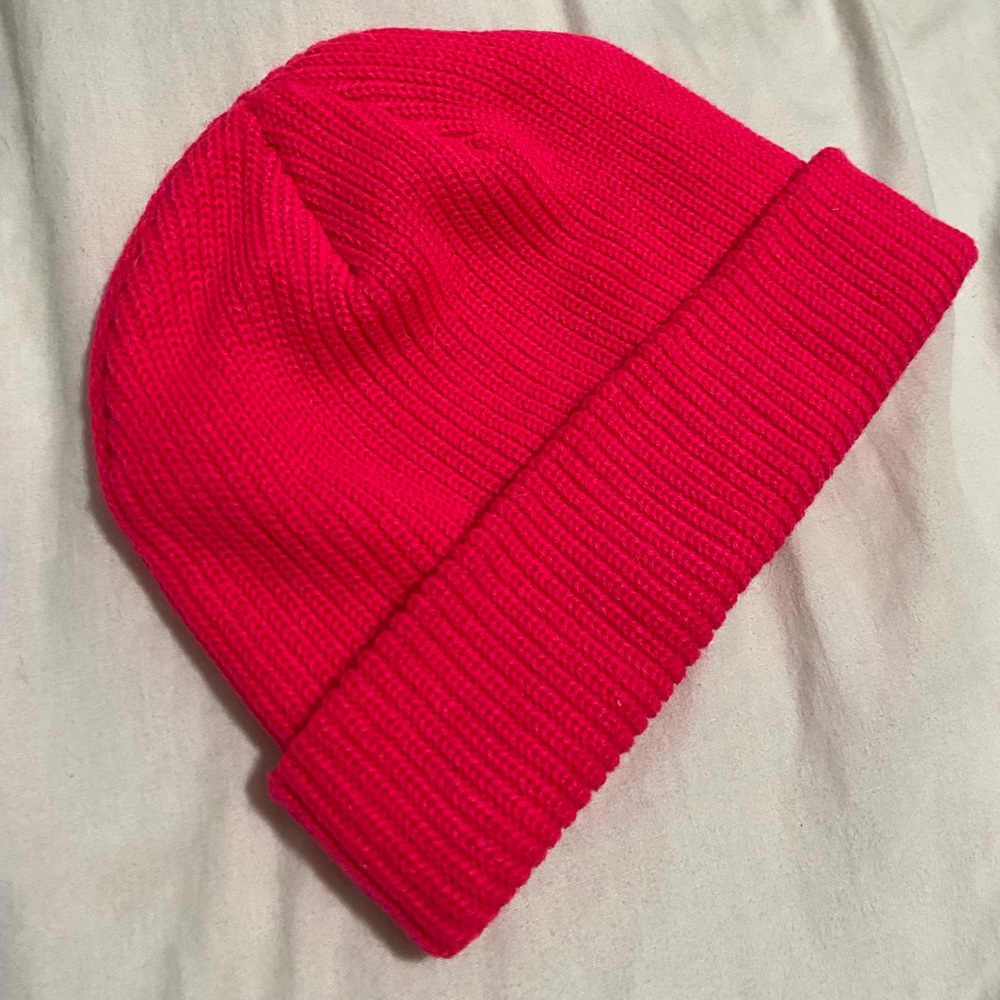 Neon pink knitted beanie *ITEMS NOT INCLUDED*